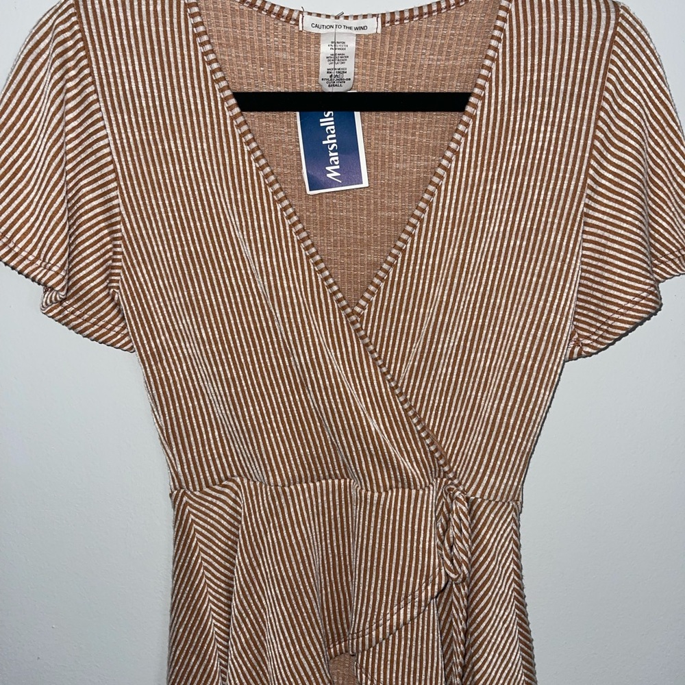 Striped V-neck Top - Picture 2 of 4